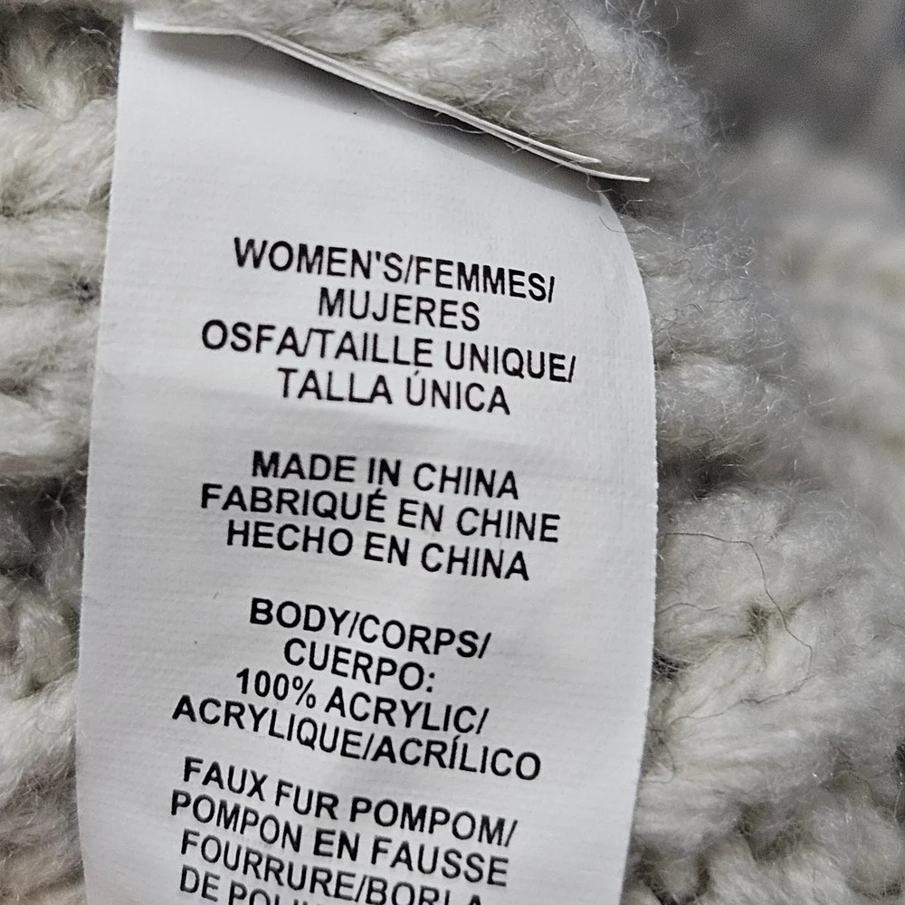Under Armour Knit Beanie OS‎ Cream Faux Fur Pom Ribbed Cold Weather Winter